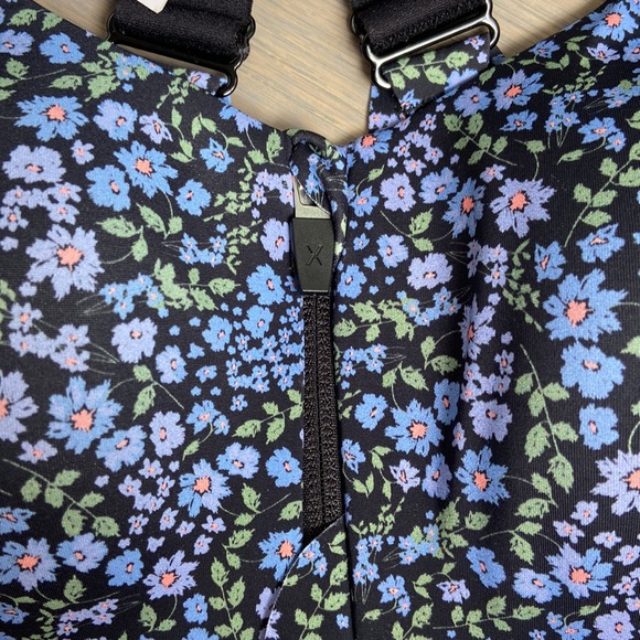 Brand New Knix Catalyst Front Zip Bra Size 1 Black Floral Garden Daze BNWT - Picture 6 of 8
